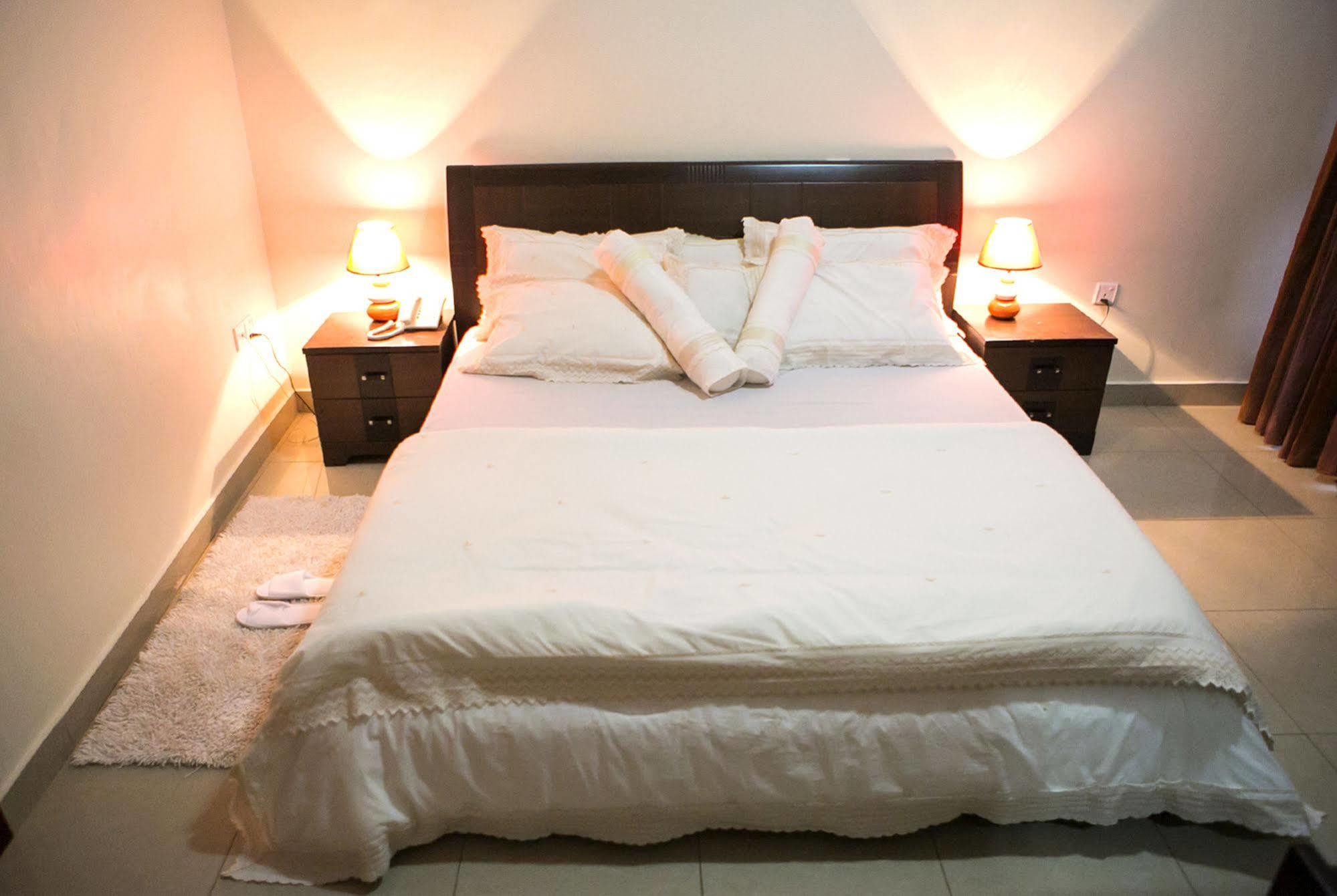 St Augustine Apartment & Hotel Κιγκάλι Εξωτερικό φωτογραφία