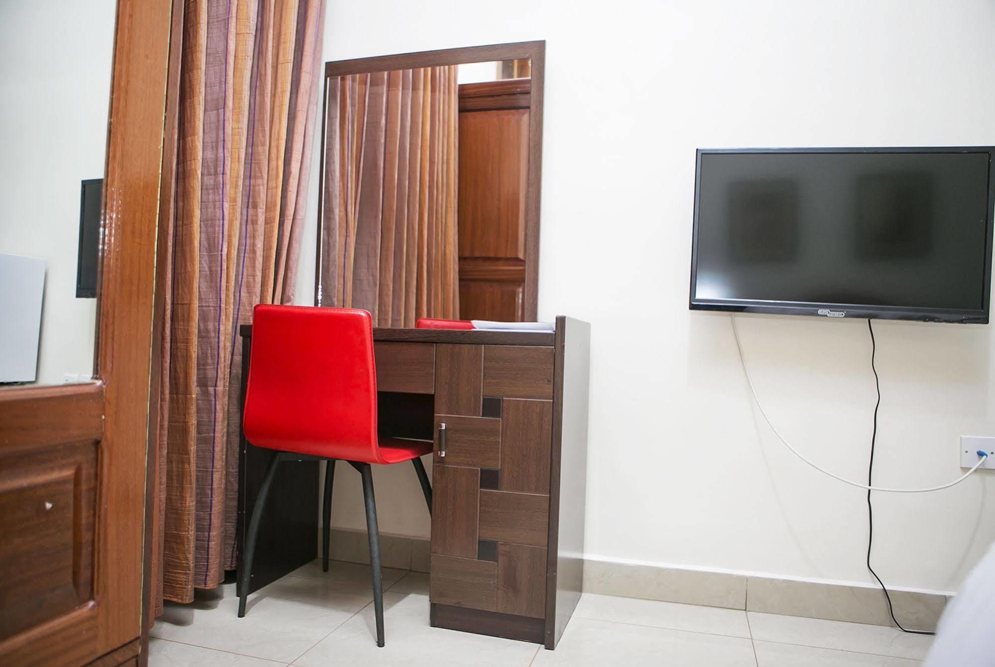 St Augustine Apartment & Hotel Κιγκάλι Εξωτερικό φωτογραφία